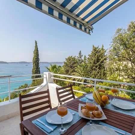 Shades Of Blue Apartment *