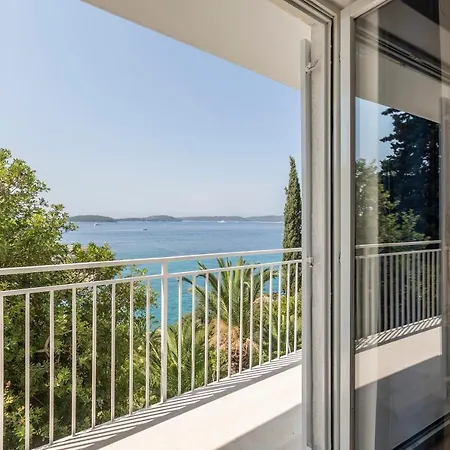 Shades Of Blue Apartment *