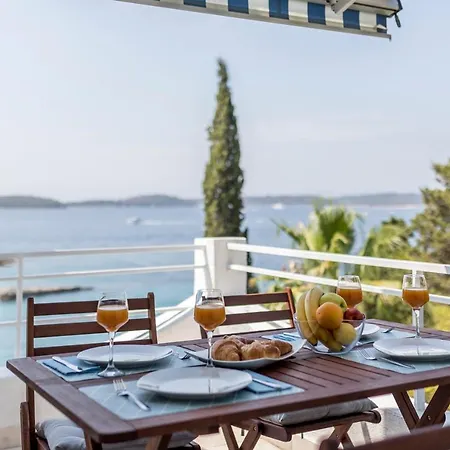 Shades Of Blue Apartment *